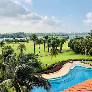 **** Resort Orchid Country Club Singapore